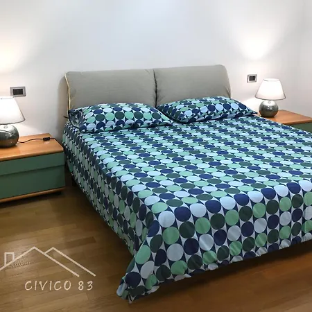 Civico 83