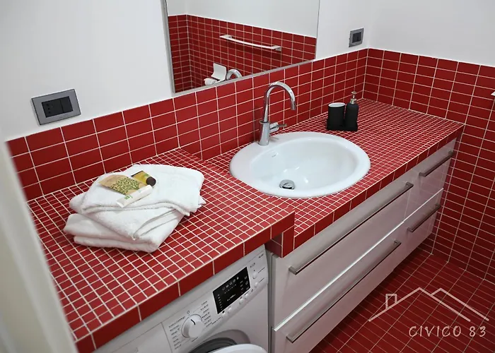 Appartement Civico 83 *